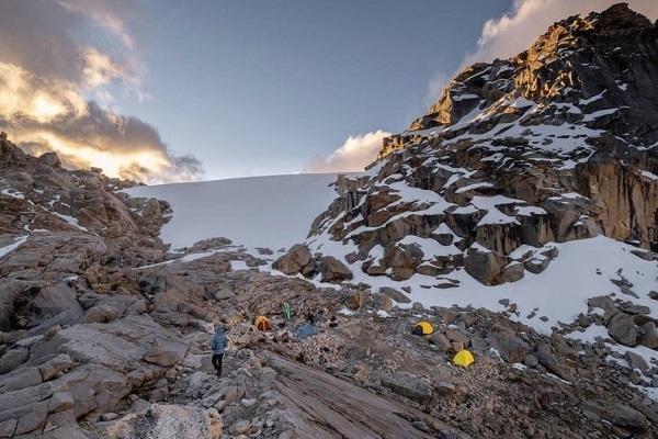 Expédition et mission humanitaire dans les Andes péruviennes