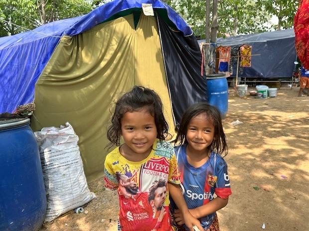 Dans le cœur des bénévoles : les missions médicales d'urgence de Mona Tep