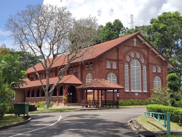 Loewen by Dempsey Hill 