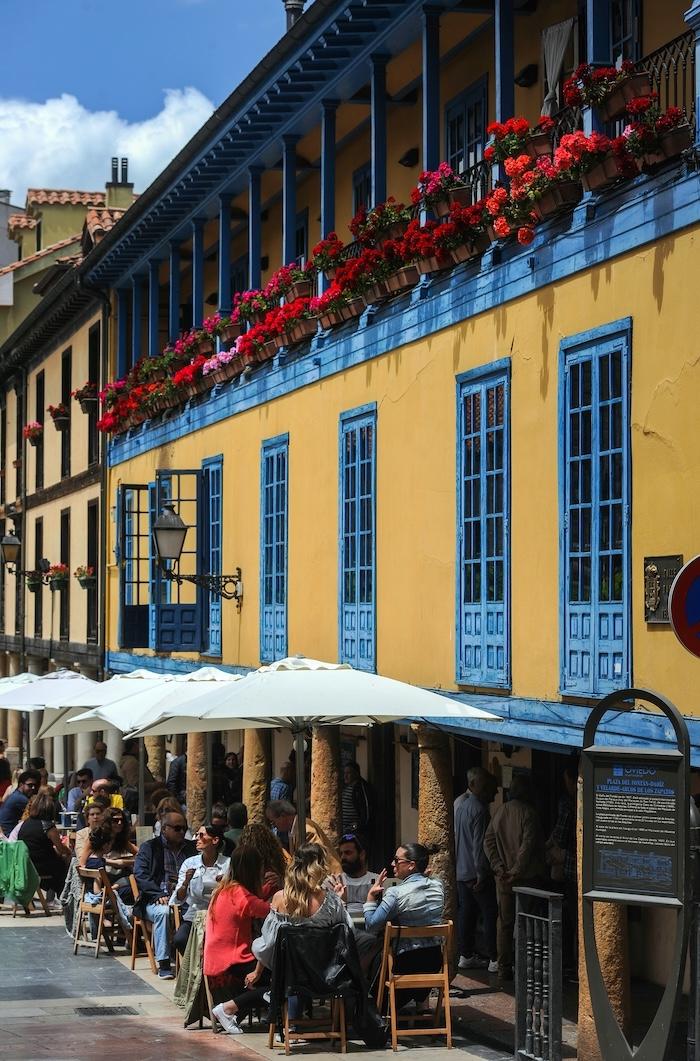 Place fontan, à Oviedo