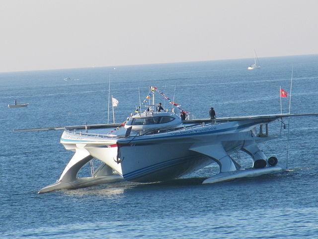 Le bateau Planet Solar à Lorient