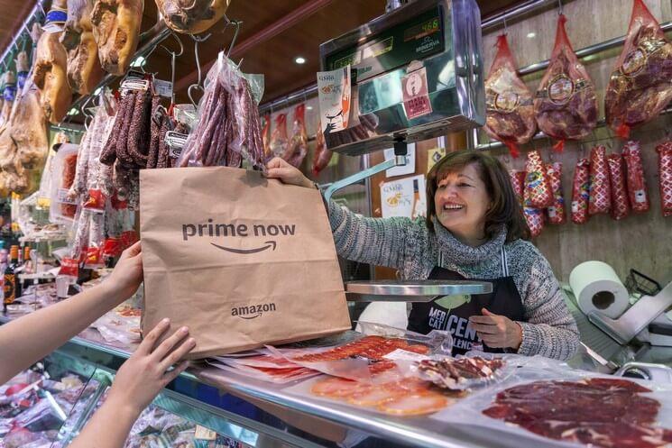 Certains commerçants du Mercado Central ont accepté de travailler avec Amazon