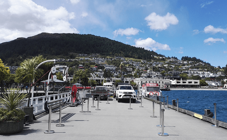 PVT Nouvelle Zélande Le Petit Journal Auckland