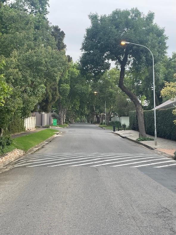 Une rue déserte à Johannesburg pour Noël