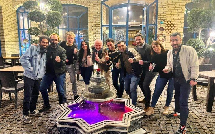 La radio produit des contenus en arabe et en kurde