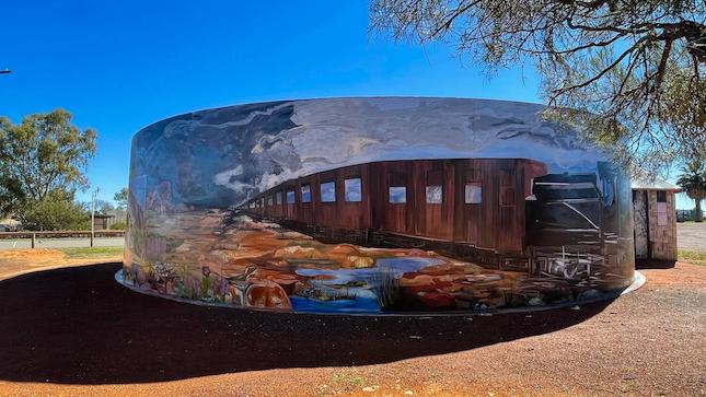 Mount Magnet water tank