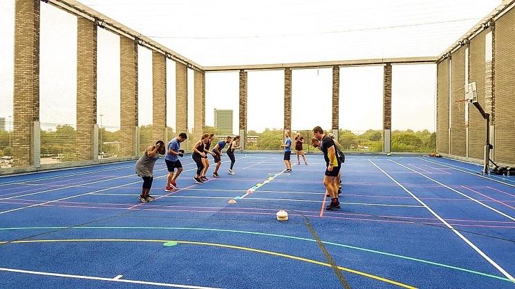 Un cours sur le rooftop