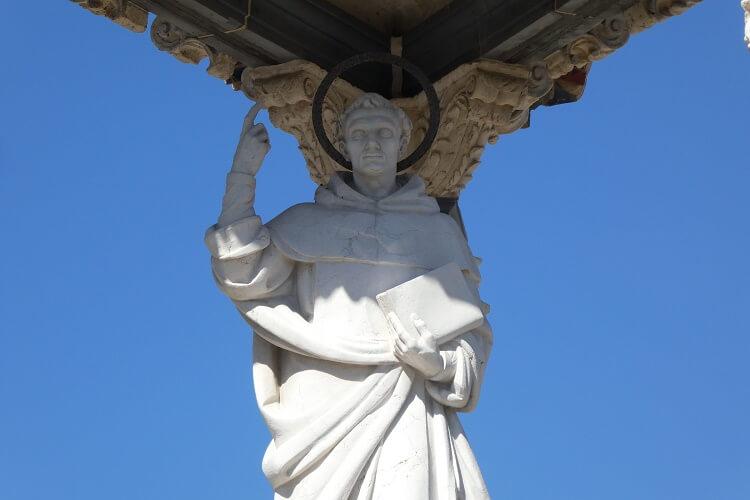 La statue de San Vicente Ferrer à Valencia Valence en Espagne