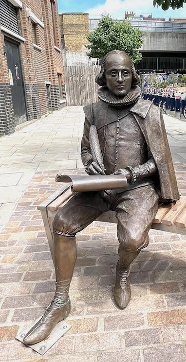 Statue de Shakespeare à l’emplacement de The Theatre 