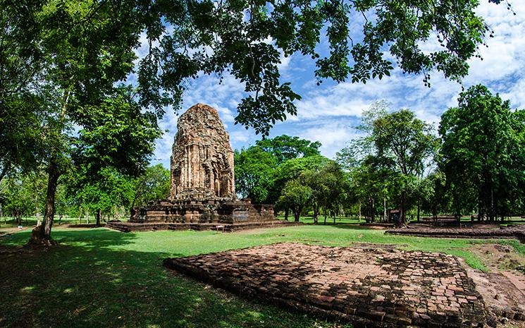 Vue du site archeologique de Si Thep en Thailande classe au patrimoine mondial