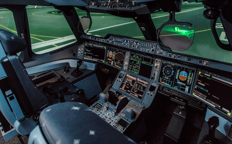 Simulateur Cockpit pilotage Hong Kong