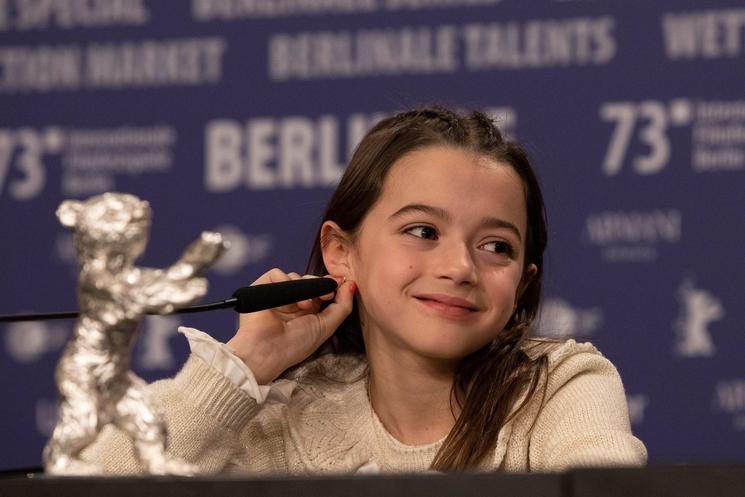 Sofia Otera avec son Ours d'argent 