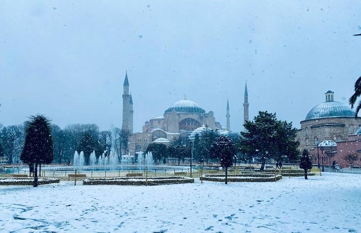 Sultanahmet Sainte Sophie neige Istanbul 2021