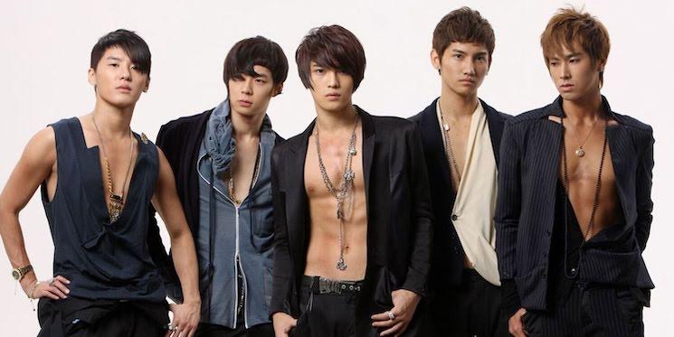 le groupe de Kpop TVXQ !