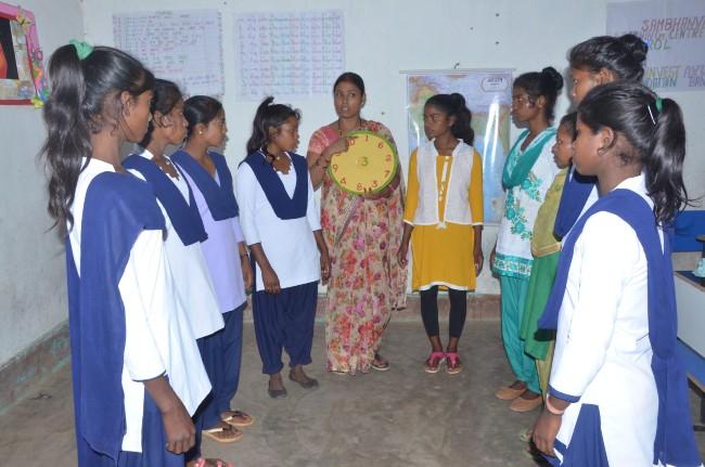 youthinvest adolescentes jharkhand education