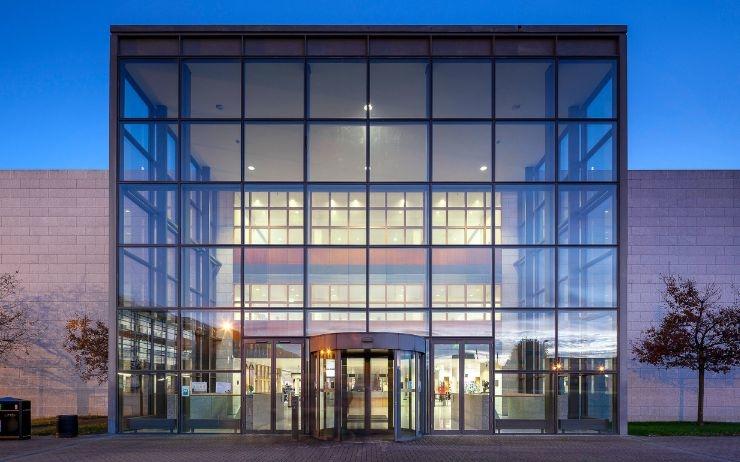 Le bâtiment de la bibliothèque O'Reilly du campus Glasnevin de la Dublin City University