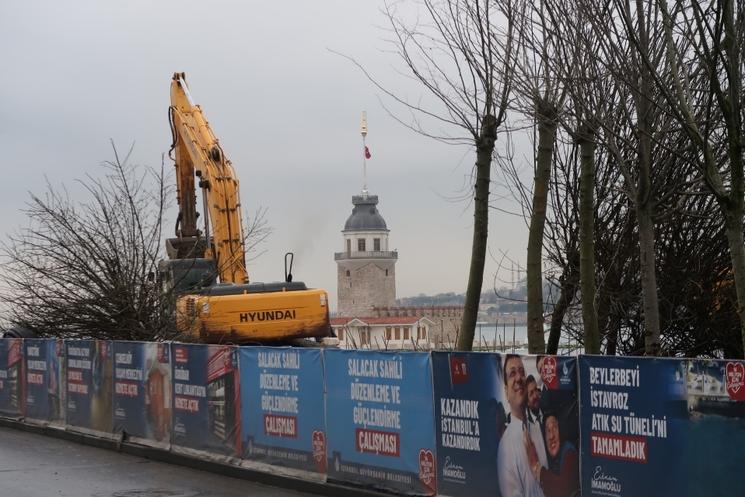 Travaux à l'embarcadère de Salacak à Üsküdar 