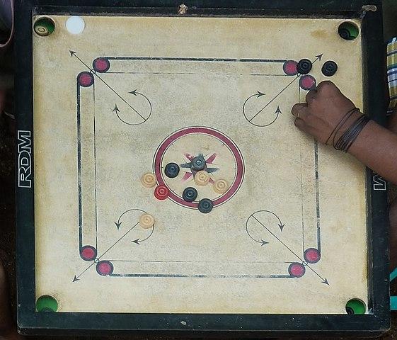 Jeu de carrom au Sri Lanka