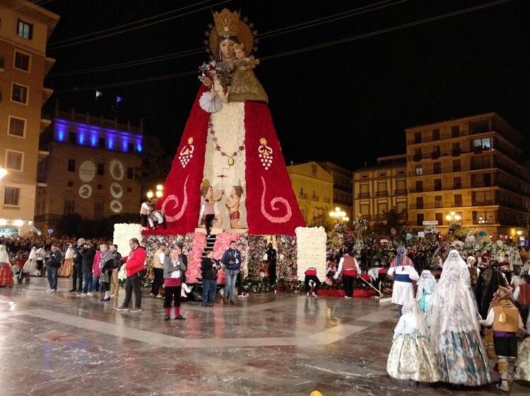 Le mante prend forme