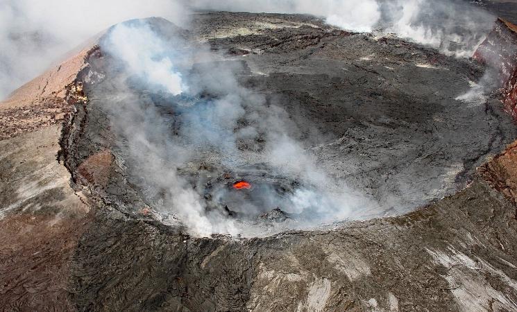 Un volcan en éruption