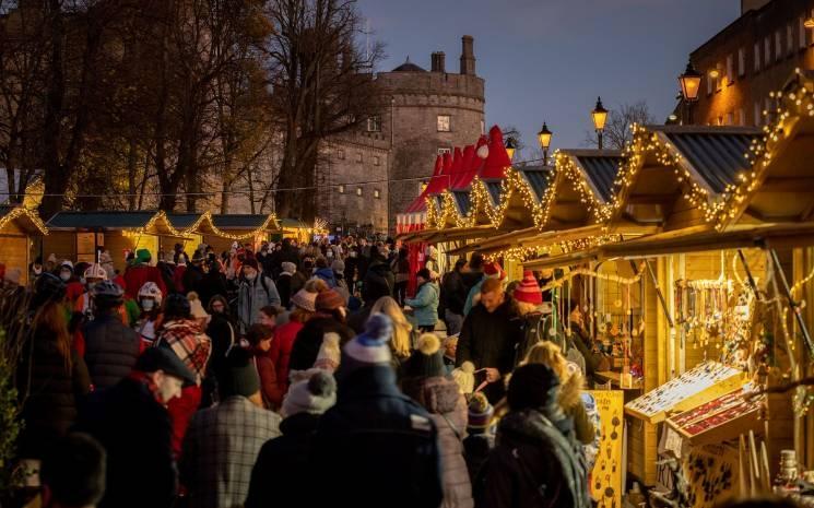 Fête de Noël, marché de Noël, ville de Kilkenny