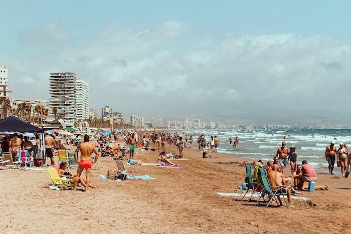 la plage Sant Joan d'Alacant en Espagne