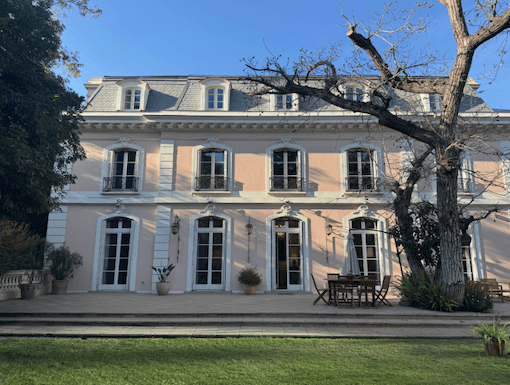 © 2026 Justine BOSCO » C’est à la Maison de France que les deux cérémonies célébrant la fête nationale française se déroulent.