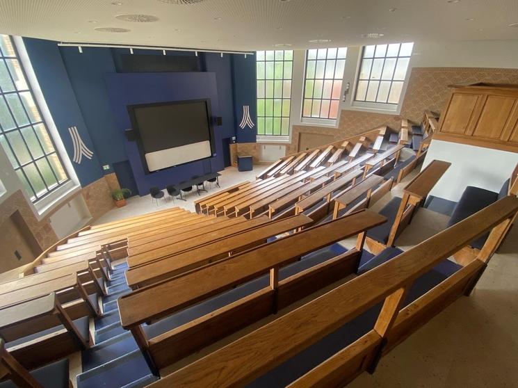 L'amphitheatre de Paris School of Business - C.Canonne 