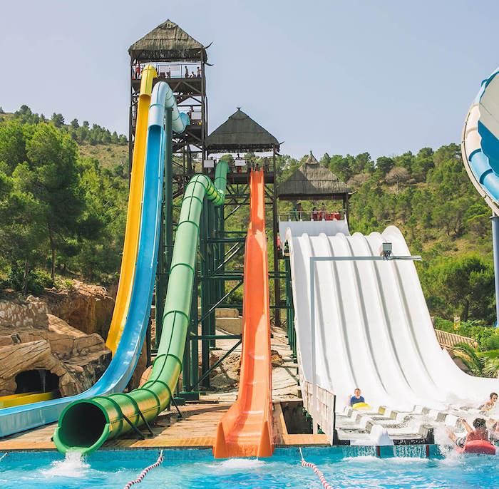 un toboggan de aqualandia à benidorm