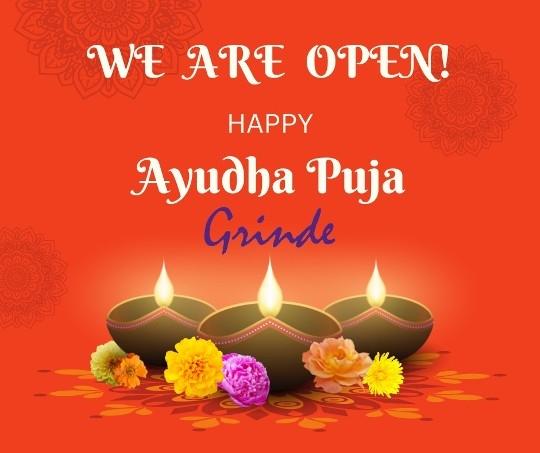 Affiche de Ayudha Puja dans une épicerie à Pondichéry