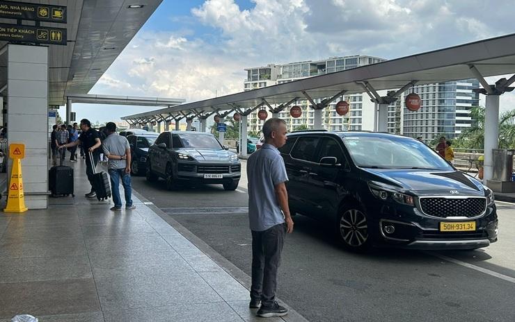 GRAB CAR à l’Aéroport International de Tân Sơn Nhất 