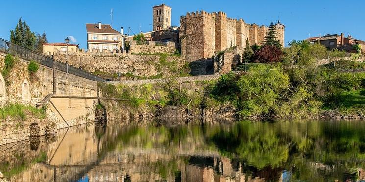 chateau en espagne