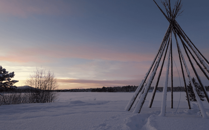 Un campement dans la neige