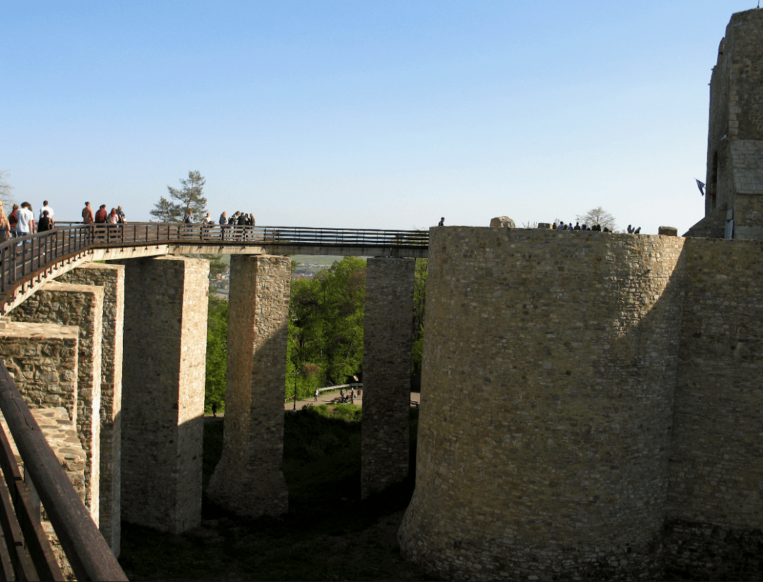 citadelle-neamt-tourisme-roumanie