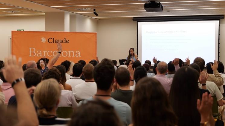 talk au claude house community de barcelone