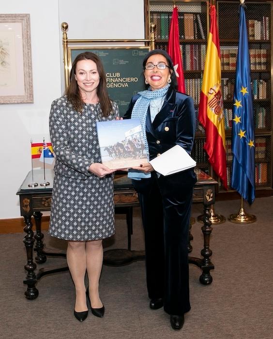 Maria Luisa Contes et une ambassadrice distinguée