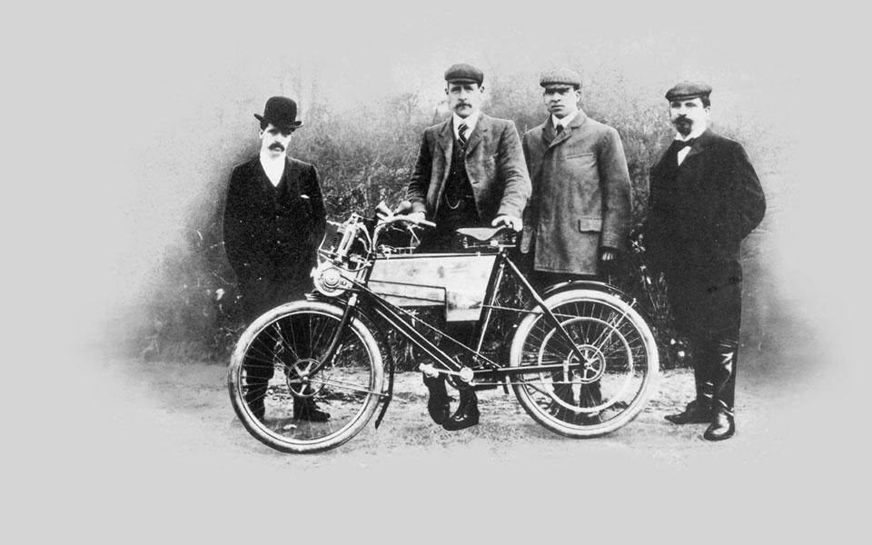 1901, 1ères productions des Royal Enfield - source : site officiel 