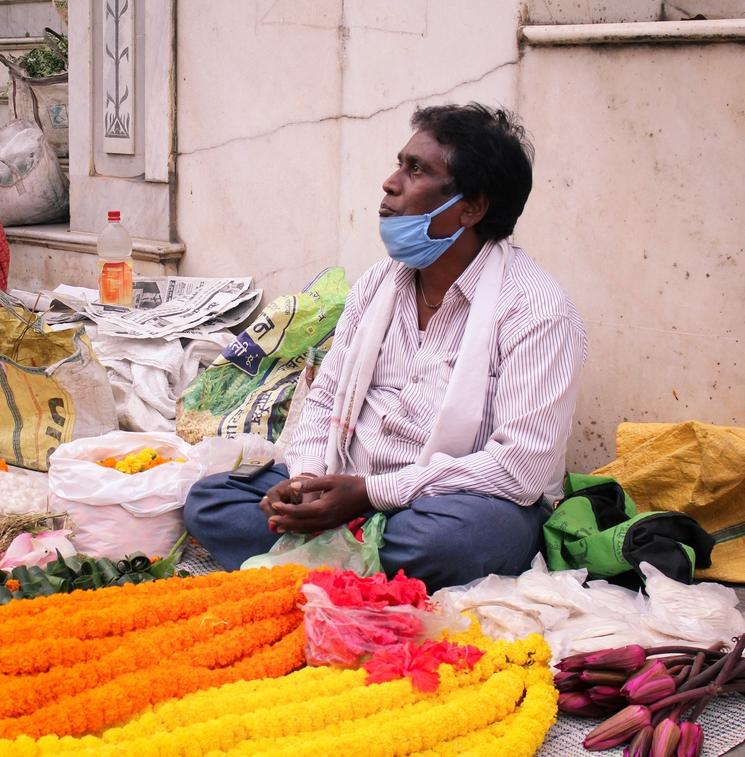 indiens inde india mask covid vaccins