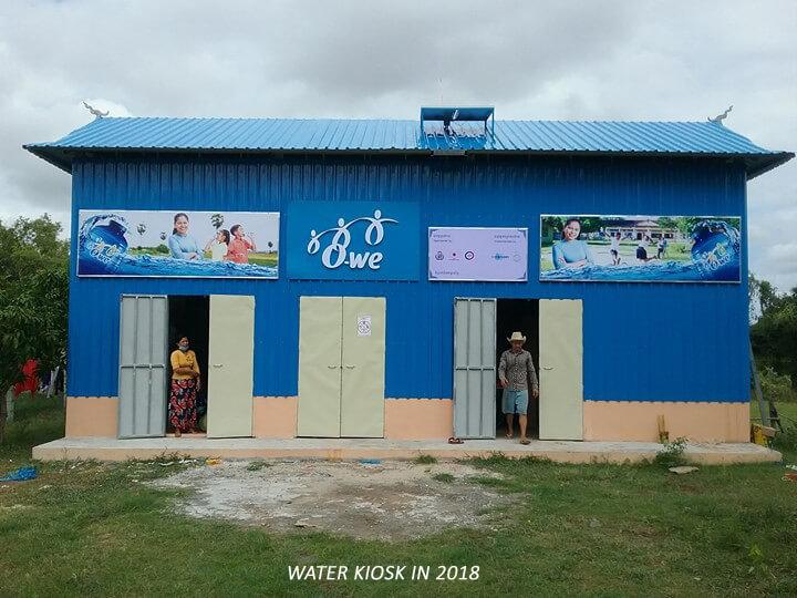 des Bonbonnes d'eau Teuk saat au Cambodge.