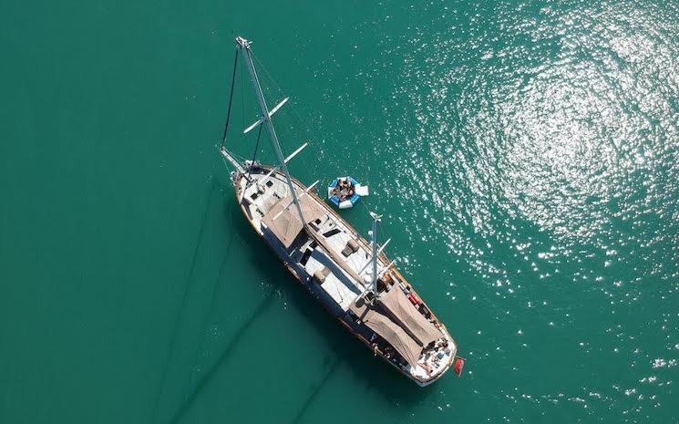 bateau hong kong