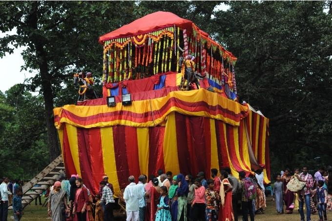 Le chariot de Dussehra chez les tribus Bastar dans le Chhattisgarh