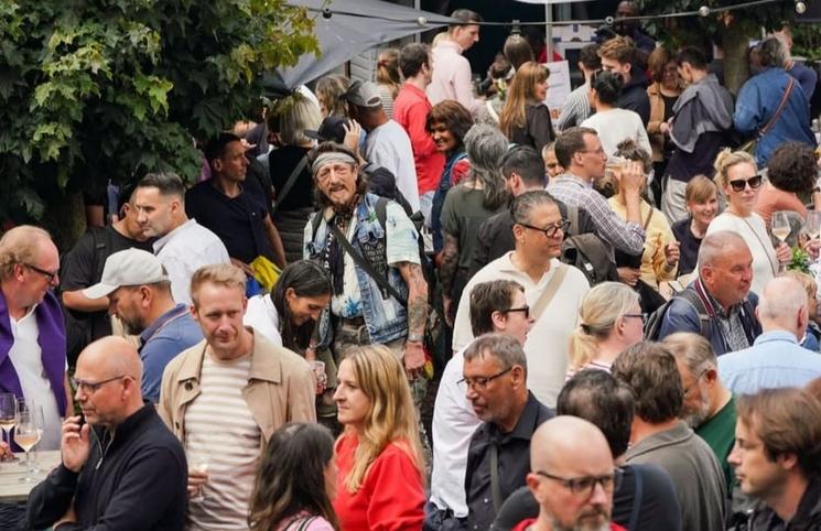 Foule de visiteurs.