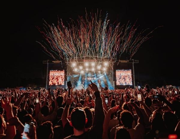 Public au Field Day festival