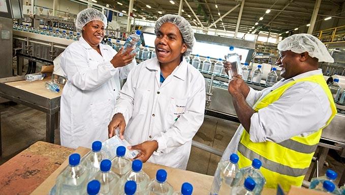 Usine de fabrication de Fiji water