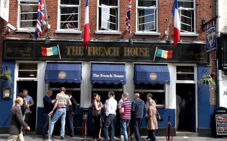 The French House, le bar idéal pour les fans français qui veulent suivre le Tournoi des Six Nations à Londres