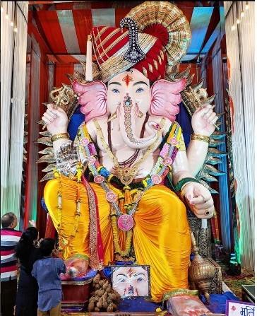 Le Ganesh de Girgaon Cha Raja