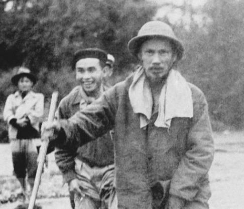 Ho Chi Minh en 1951