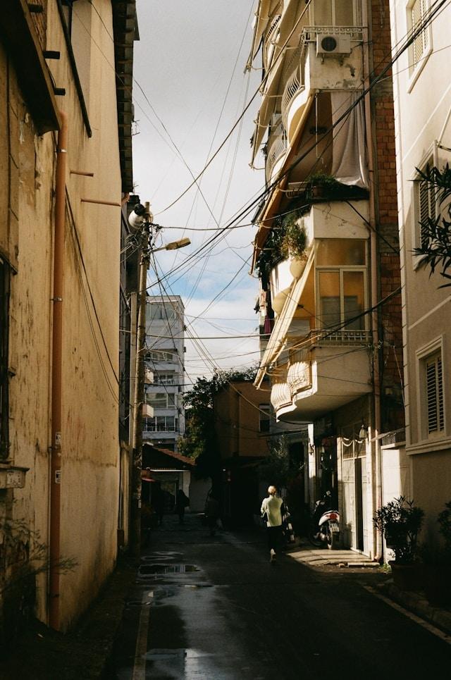 rue de Tirana