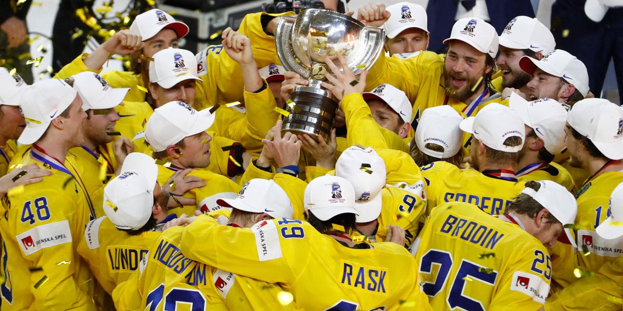 Les joueurs suédois exultent après leur titre mondial glané l’année dernière en France. ©Odd Andersen/AFP