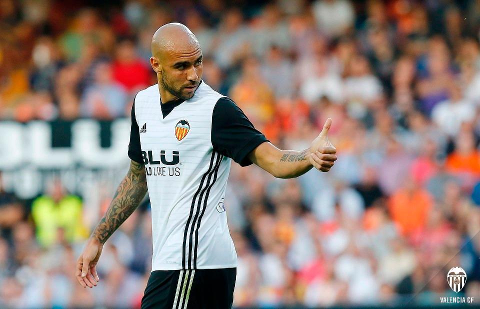 Zaza marche sur l'eau en ce moment